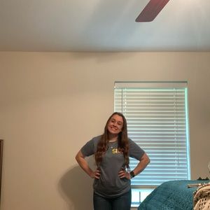 Meet your Posher, Carey